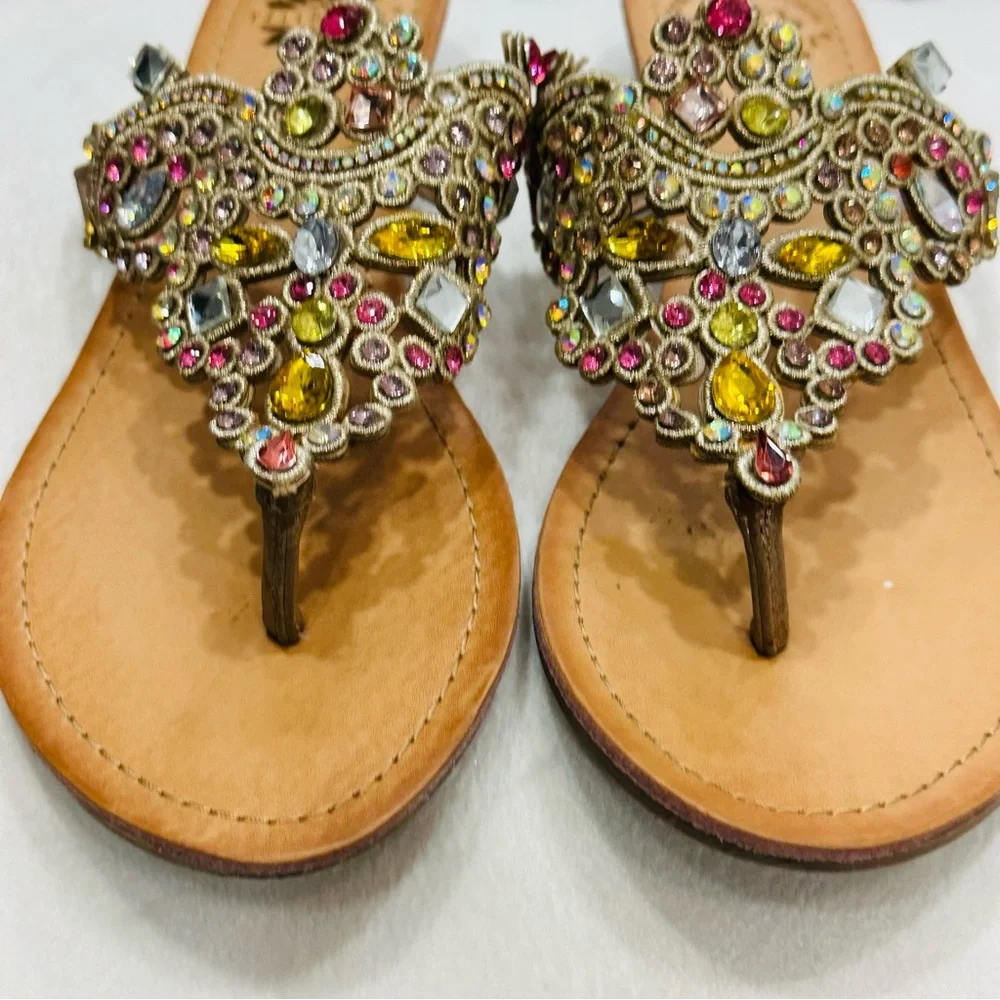 Amee Sandals Thong-style Elegant
Rhinestone Jeweled Embellished Sandals | 6.5 - Picture 7 of 12